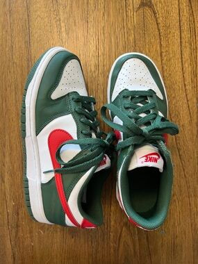 Nike Kids Green, Red & White and Red Low-Top Sneakers